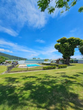 House in a private residential area, Pā'ea
